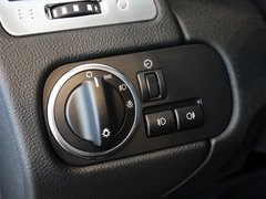 2013款 5.0 V8 NA 黑标限量版 5座