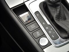 2013款 2.0TSI DSG 至尊型