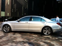2014款 S500L 4.7T 自动 两驱