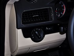 2013款 1.8TSI DSG 政府采购版