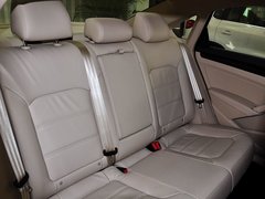 2013款 1.8TSI DSG 政府采购版