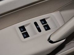 2013款 1.8TSI DSG 政府采购版