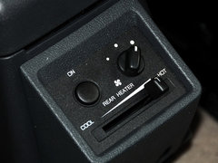 2009款 2.2L 手动 两驱 7座