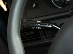2009款 2.2L 手动 两驱 7座