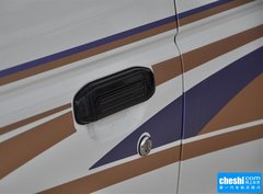 2009款 2.2L 手动 两驱 7座
