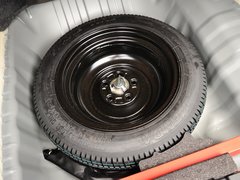 2013款 1.8L 自动 豪华版