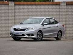 2013款 1.8L 自动 豪华版