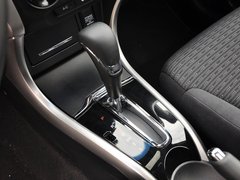 2013款 1.8L 自动 豪华版
