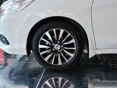 2013款 1.8L 自动 豪华版