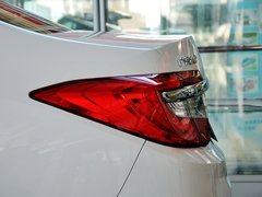 2013款 1.8L 自动 豪华版