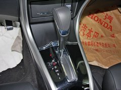 2013款 1.8L 自动 旗舰版