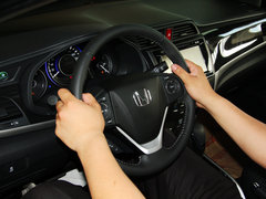2013款 1.8L 自动 旗舰版