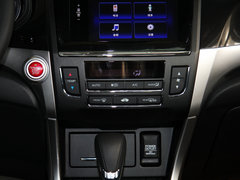 2013款 1.8L 自动 旗舰版