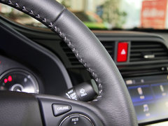 2013款 1.8L 自动 旗舰版