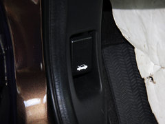 2013款 1.8L 自动 旗舰版