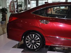 2013款 1.8L 自动 旗舰版