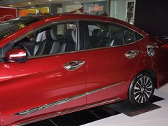 2013款 1.8L 自动 旗舰版