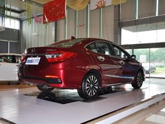 2013款 1.8L 自动 旗舰版