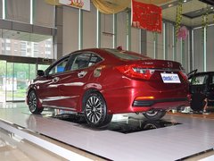 2013款 1.8L 自动 旗舰版