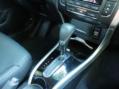2013款 1.8L 自动 旗舰版