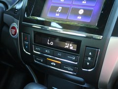 2013款 1.8L 自动 旗舰版