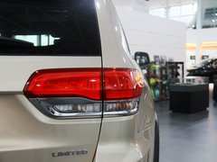2014款 3.6L 自动 精英导航版 5座
