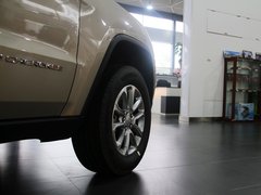 2014款 3.6L 自动 精英导航版 5座