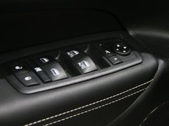 2014款 3.6L 自动 精英导航版 5座