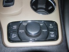 2014款 3.6L 自动 精英导航版 5座