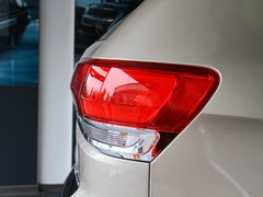 2014款 3.6L 自动 精英导航版 5座