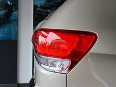 2014款 3.6L 自动 精英导航版 5座