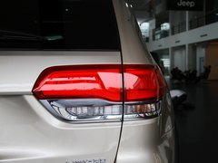 2014款 3.6L 自动 精英导航版 5座