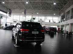 2014款 3.6L 自动 精英导航版 5座