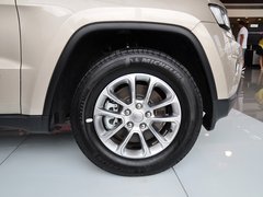 2014款 3.6L 自动 精英导航版 5座