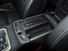 2014款 3.6L 自动 精英导航版 5座