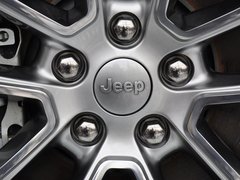 2014款 3.6L 自动 精英导航版 5座