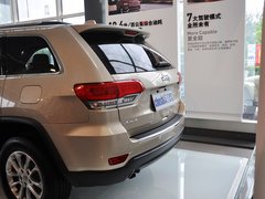 2014款 3.6L 自动 精英导航版 5座