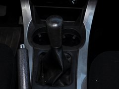 2010款 1.6L 手动 基本型 5门