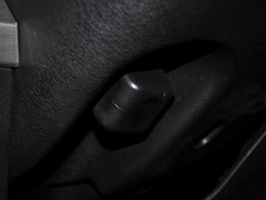 2010款 1.6L 手动 基本型 5门