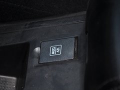 2010款 1.6L 手动 基本型 5门