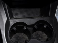 2010款 1.6L 手动 基本型 5门