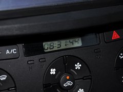 2010款 1.6L 手动 基本型 5门