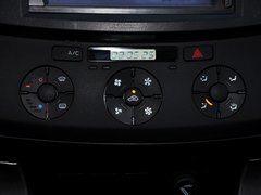 2010款 1.6L 手动 基本型 5门