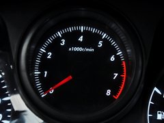 2010款 1.6L 手动 基本型 5门