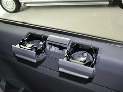 2013 3.0L 自动 商务型