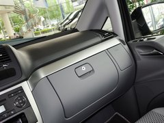2013 3.0L 自动 商务型