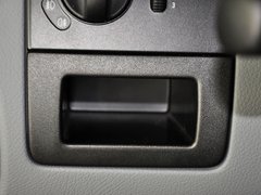 2013 3.0L 自动 商务型