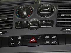 2013 3.0L 自动 商务型