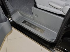 2013 3.0L 自动 商务型