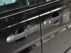 2013 3.0L 自动 商务型
